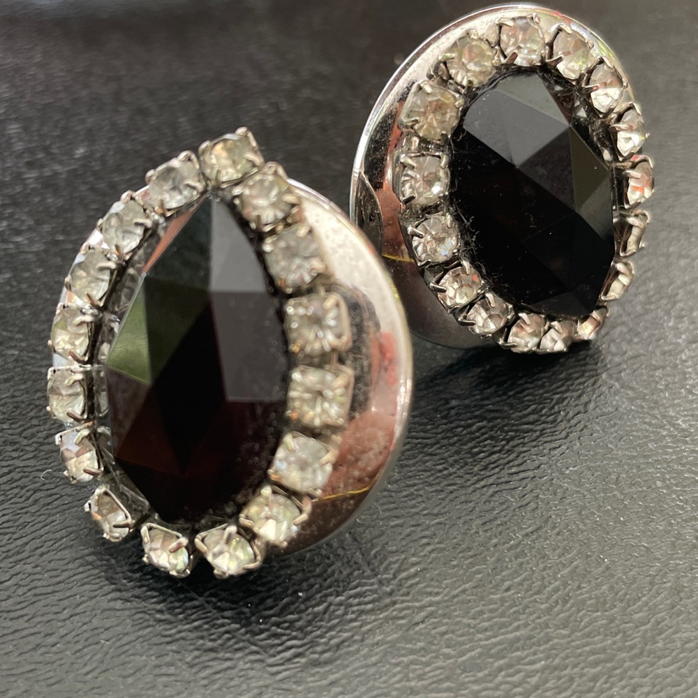 Vtg Elegant Black and Silver Clip on Earrings. Mid century costume jewelry.